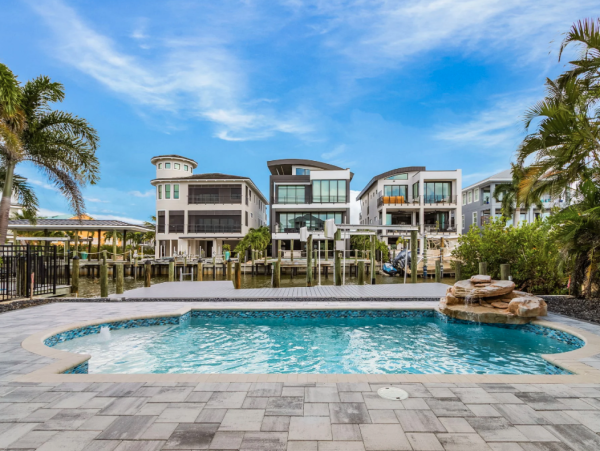 Fort Myers Beach Luxury Canal-Front Rental - 5 King Suites & Private Pool